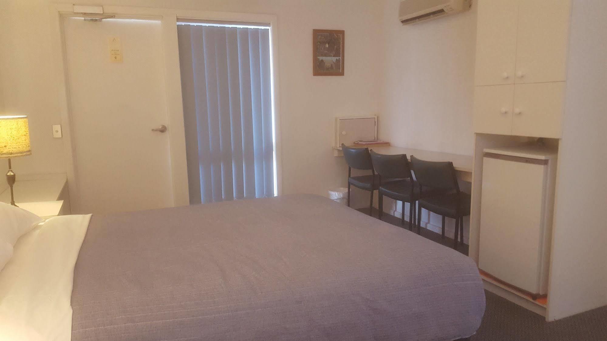 Clunes Motel 외부 사진