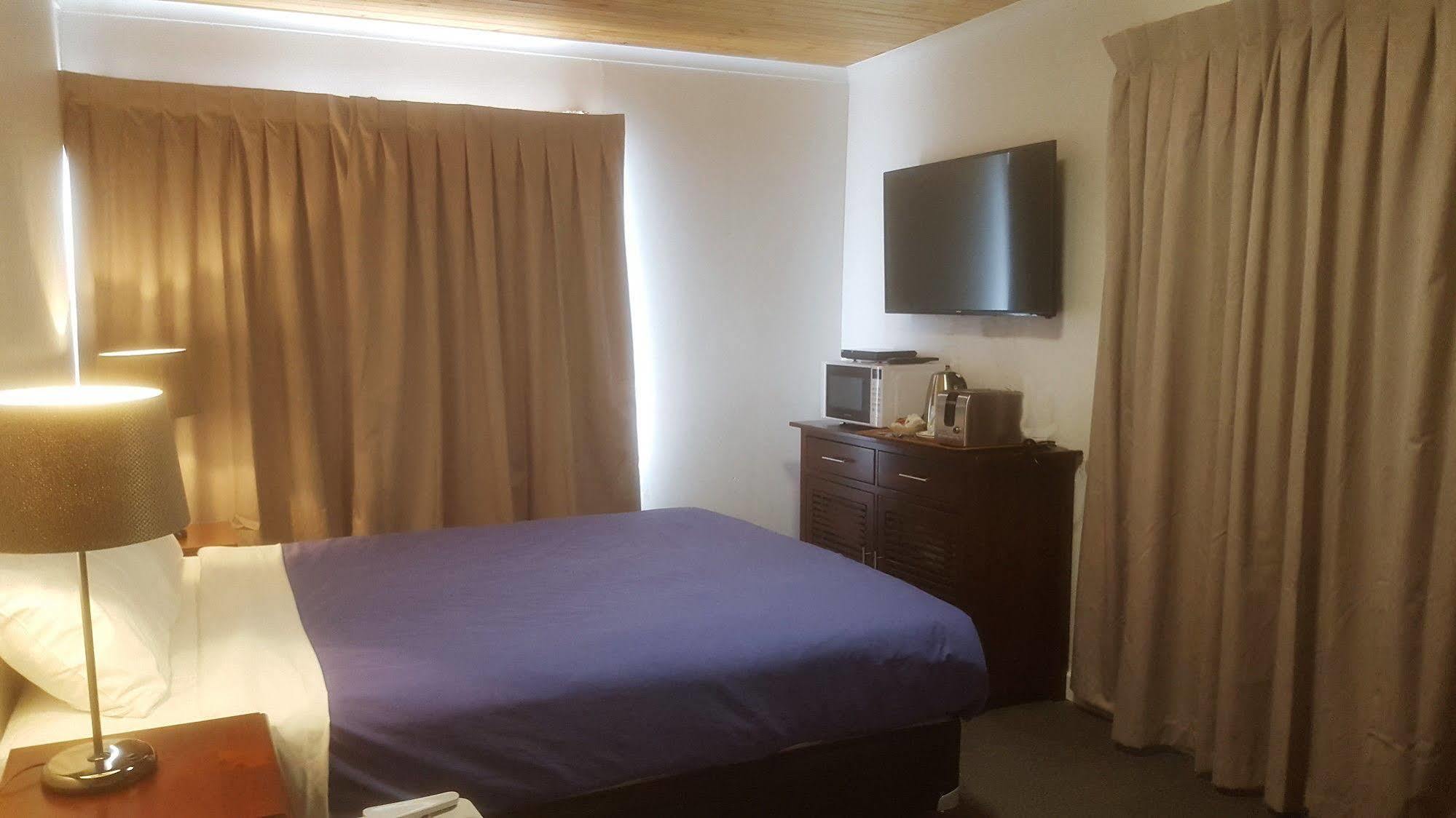 Clunes Motel 외부 사진