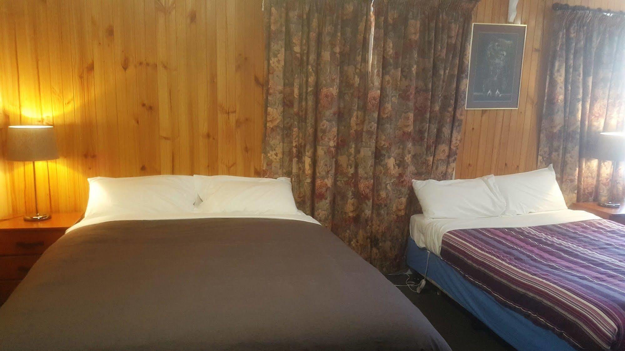 Clunes Motel 외부 사진